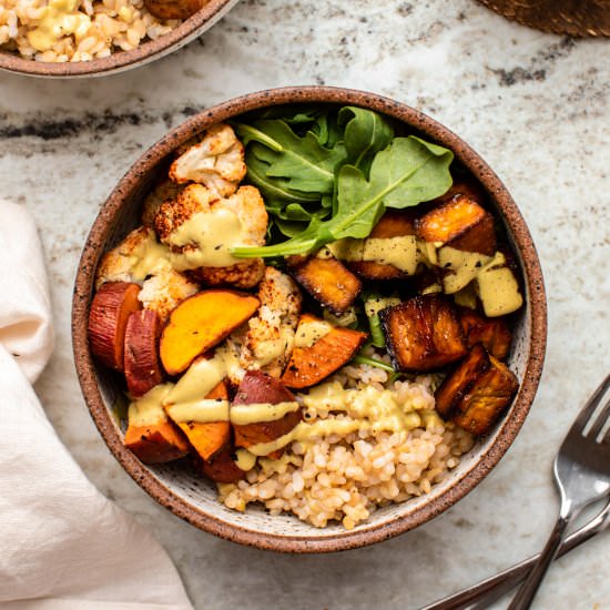 Nourish Bowls w Maple Turmeric Tofu