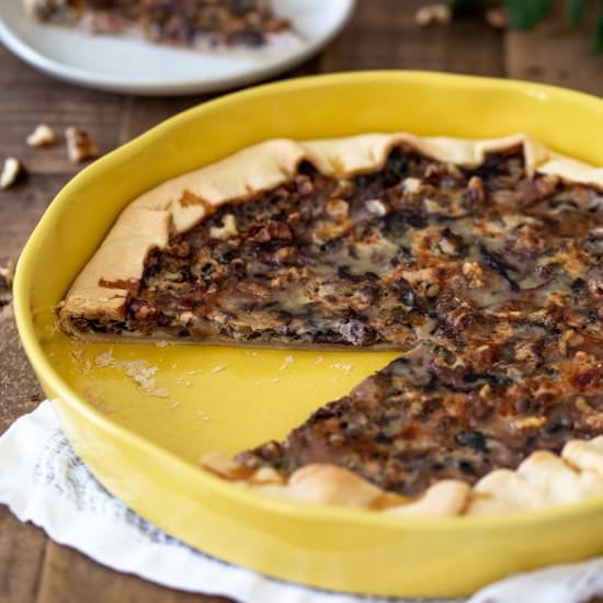 Radicchio and blue cheese tart