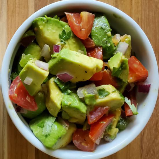 Easy Chunky Guacamole