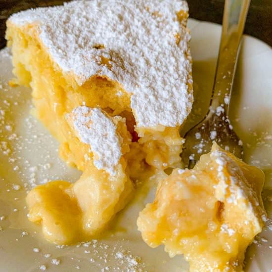 Magic Cake With Autumn Apples