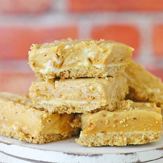 CREAMY CHEESECAKE BARS