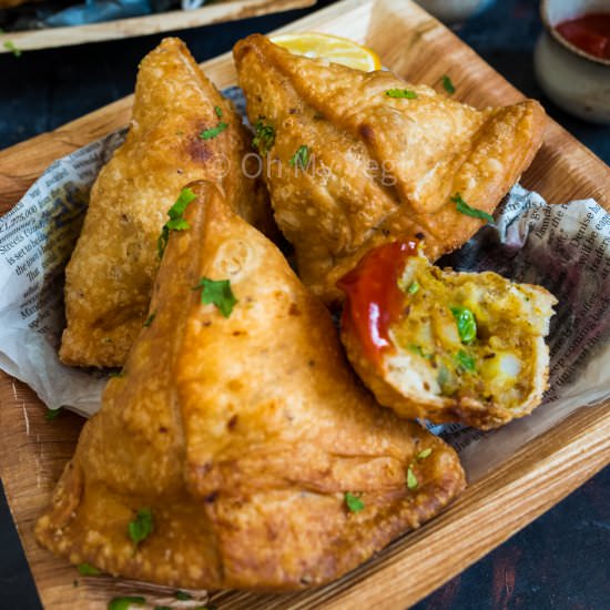 Indian Vegetable Samosa (Vegan)