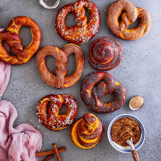 SOFT PUMPKIN PRETZELS