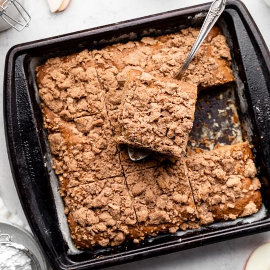 Apple butter coffee cake