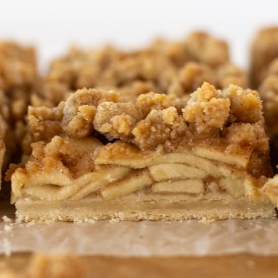 Dutch Apple Pie Bars