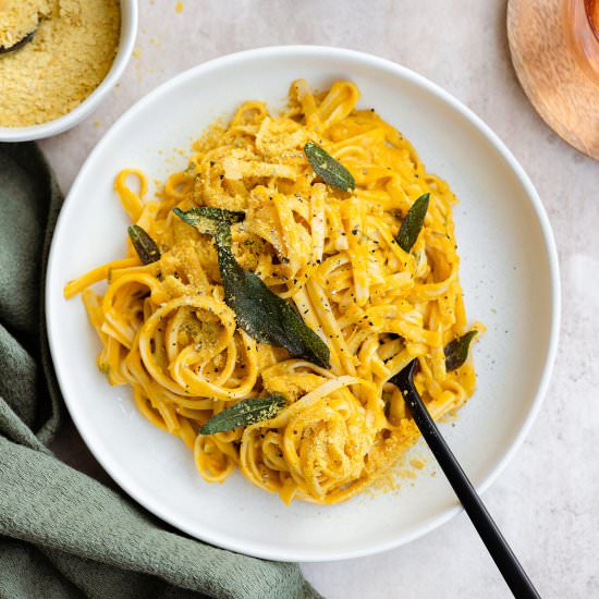 VEGAN PUMPKIN PASTA WITH SAGE
