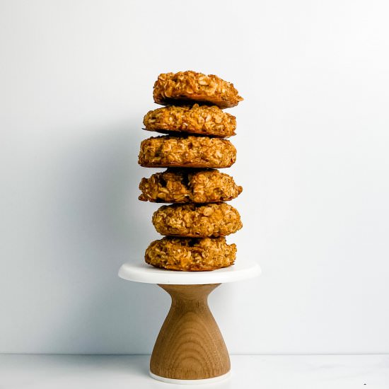 carrot cake breakfast cookies
