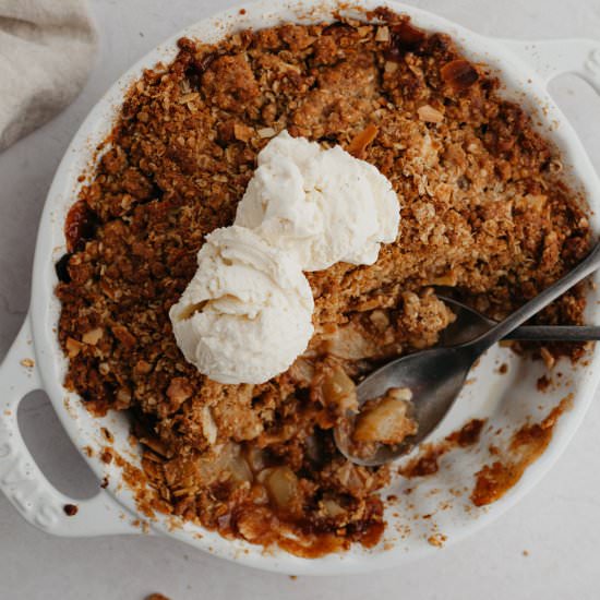 Pear and Apple Crisp