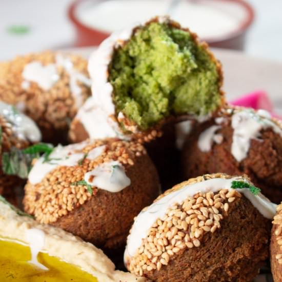 Super Crispy & Fluffy Falafel