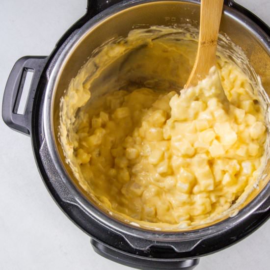 Instant Pot Cheesy Potatoes