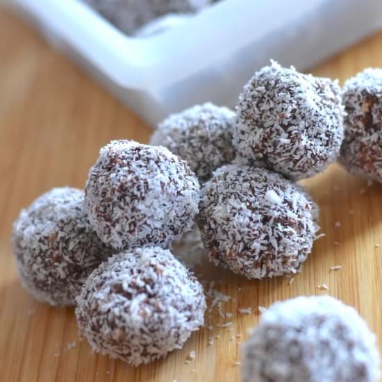5 Ingredient Rum Balls