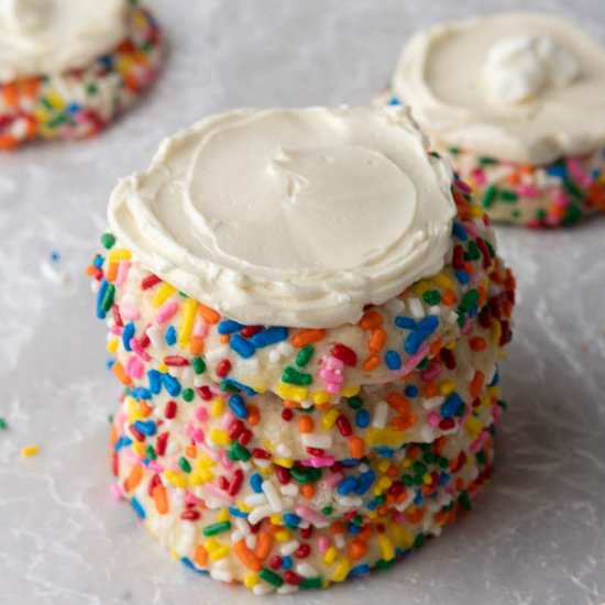 Crumbl funfetti milkshake cookies