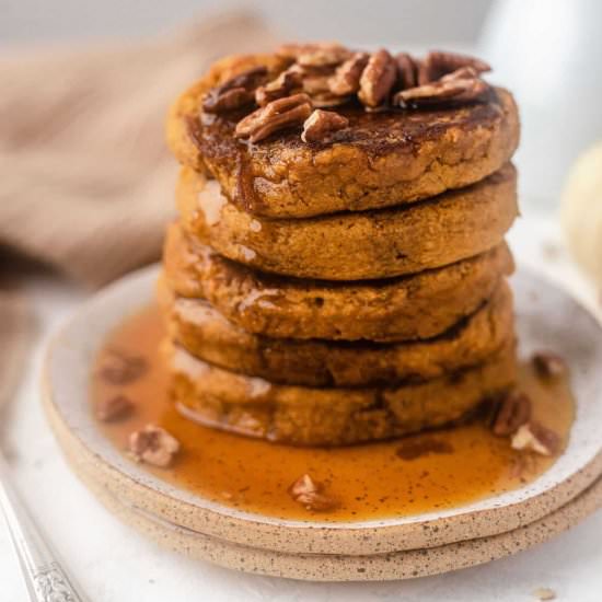 Gluten Free Fluffy Pumpkin Pancakes