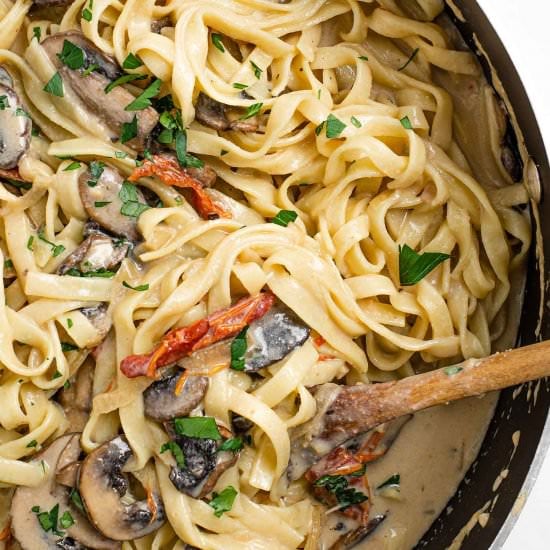 Speedy Mushroom Stroganoff