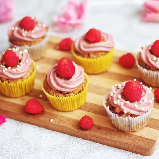 Gluten free raspberry cupcakes