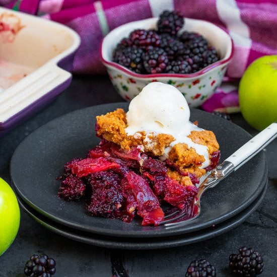 Apple Blackberry Biscoff Cobbler