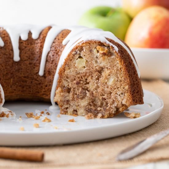 apple nut cake