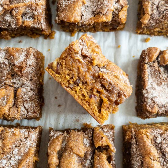 Cinnamon Sugar Pumpkin Blondies
