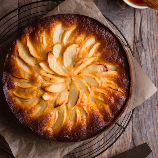 Apple Almond Cake