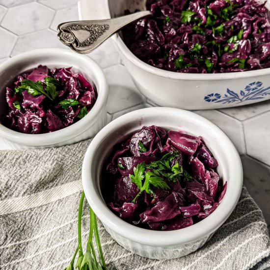 Braised Red Cabbage with Caraway