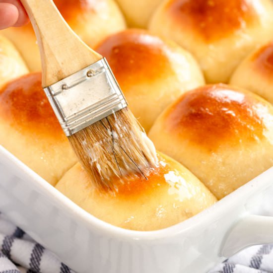 30 Minute Dinner Rolls