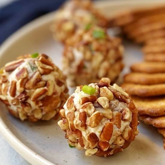 Goat Cheese and Fig Jam Cheese Ball