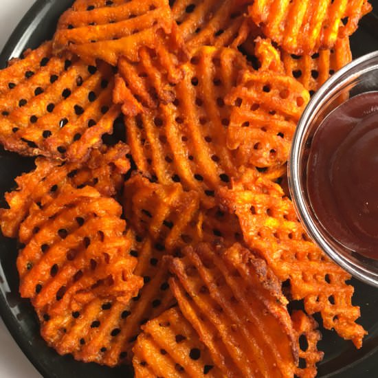 Waffle Fries in Air Fryer Recipe