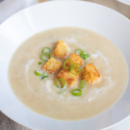 Healthy Leek and Potato Soup