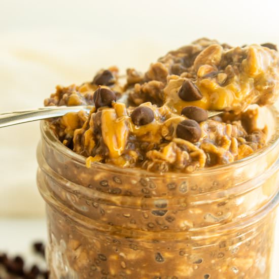 Chocolate Peanut Overnight Oats