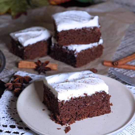 Molasses Gingerbread Cake