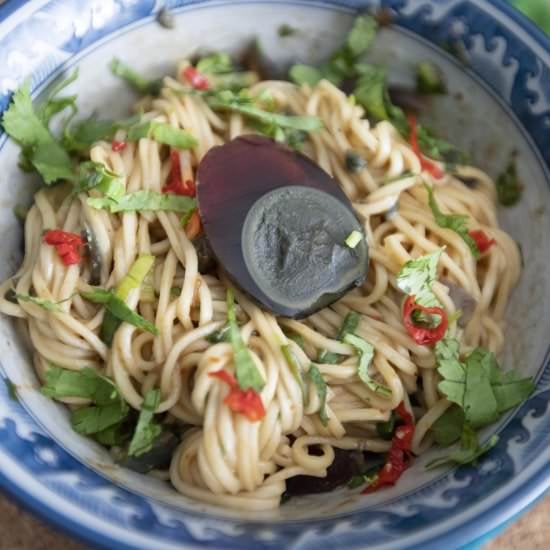 Pidan/century egg noodles