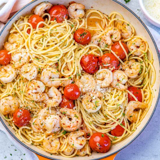 EASY GARLIC SHRIMP PASTA