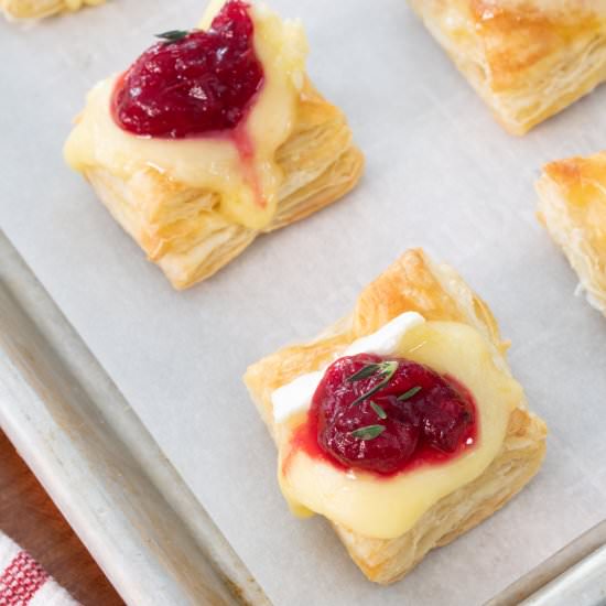 Cranberry Brie Bites