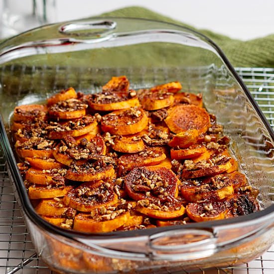 Glazed Sweet Potatoes with Pecans