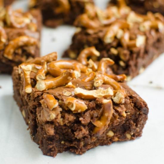 Peanut Butter Pretzel Brownies