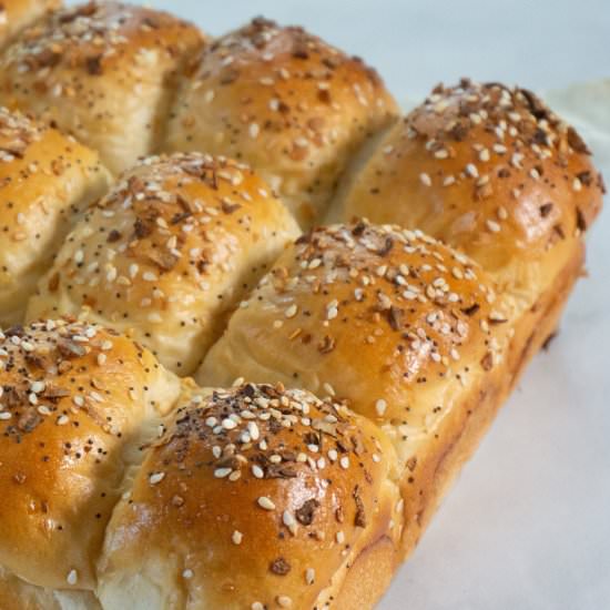 Everything Bagel Dinner Rolls
