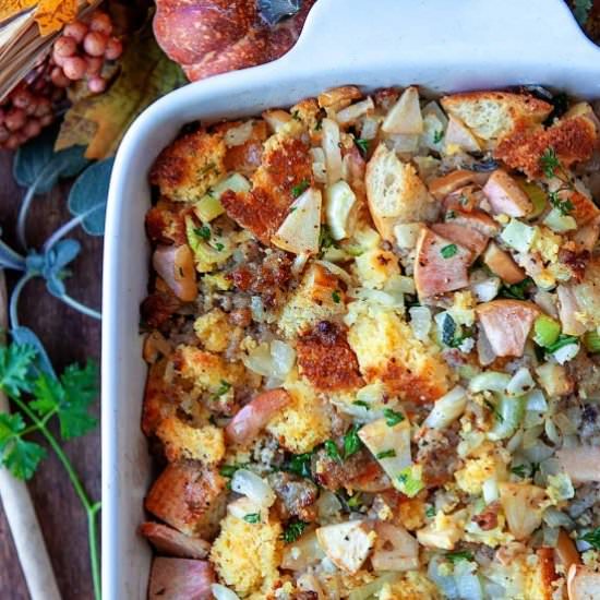 Old-Fashioned Cornbread Dressing