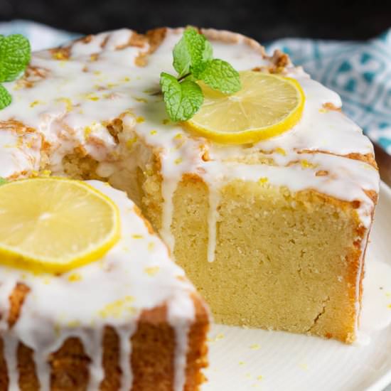 Limoncello Pounc Cake