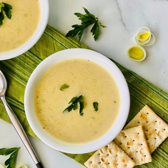 Slow Cooker Potato Leek Soup
