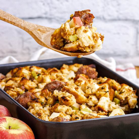 Tasty Apple Sausage Stuffing