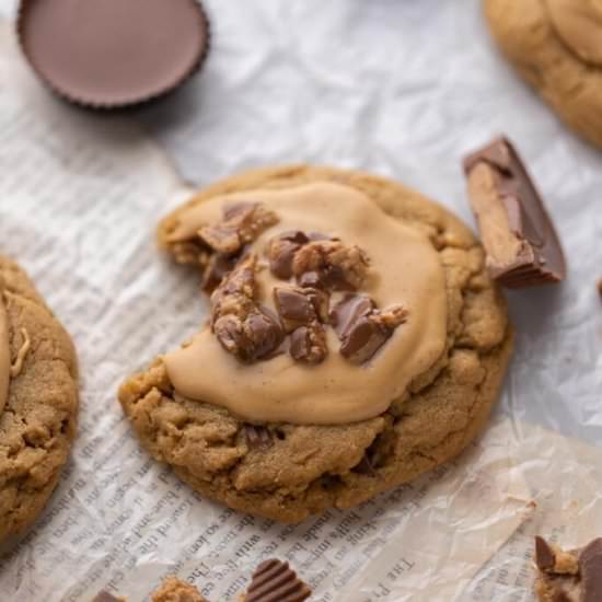 Crumbl Reese’s PB cup cookies