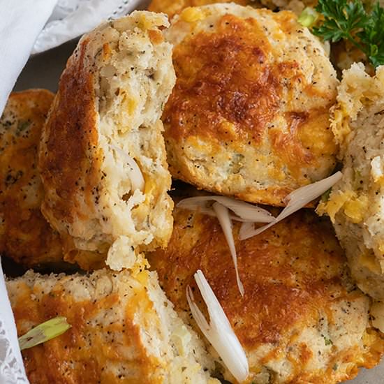 Cheesy Mashed Potatoes Biscuits