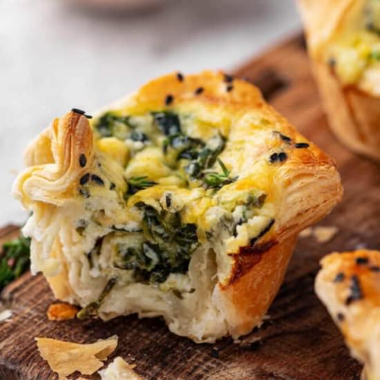Feta Spinach Puffs from Puff Pastry