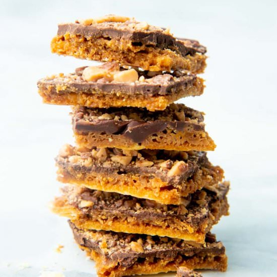 Easy Saltine Cracker Toffee