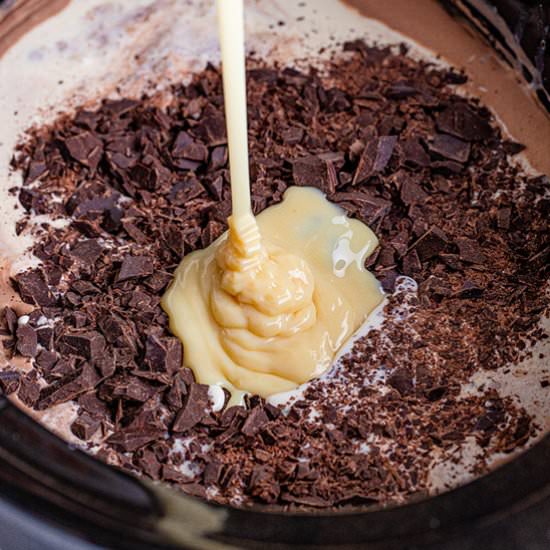 Creamy Slow Cooker Hot Chocolate