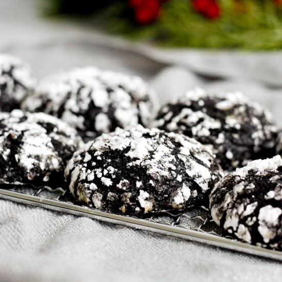 Vegan Peppermint and Choco Crinkles