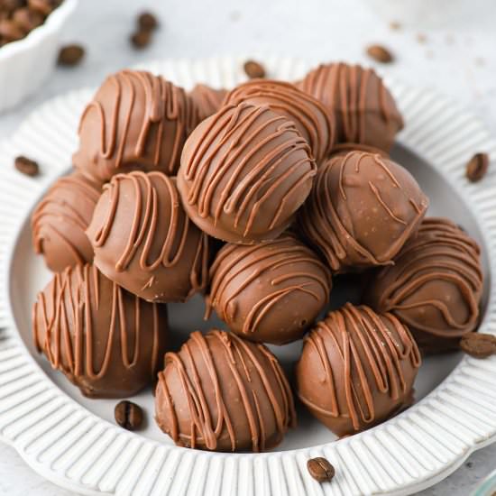 Easy Coffee Truffles
