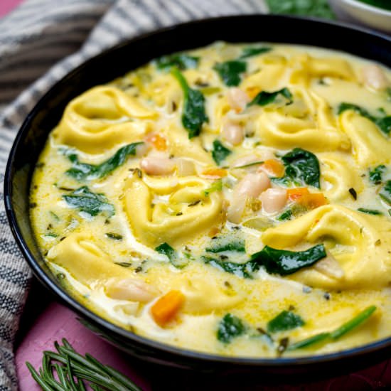 Creamy Vegetarian Tortellini Soup