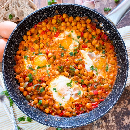 Spanish Garbanzo Beans with Eggs