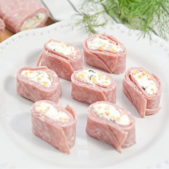 KETO SALAMI CREAM CHEESE ROLL UPS
